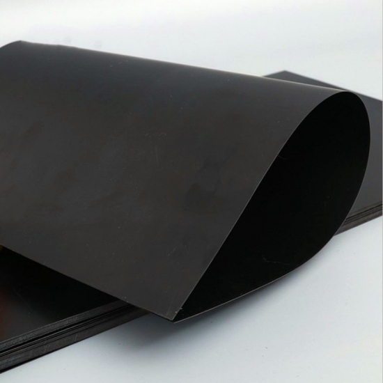 Black plastic PET sheet for thermoforming